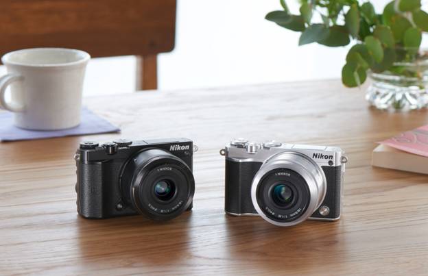 Nên mua máy ảnh compact nào đi du lịch