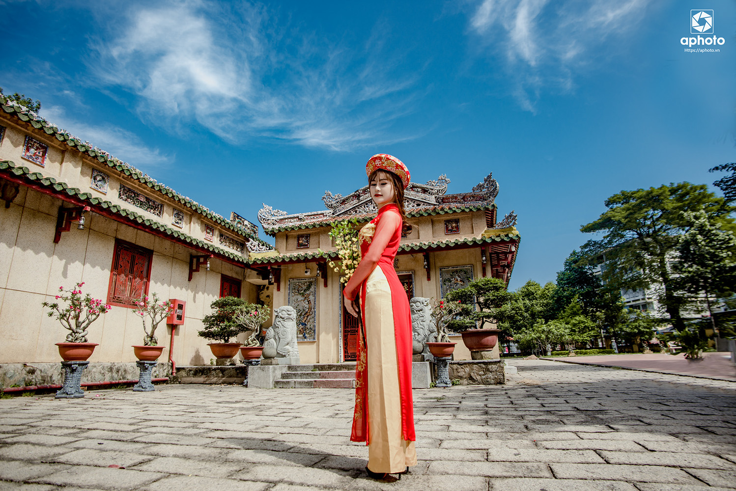 Bạn muốn tạo ra những bức ảnh HDR đẹp mắt? Với Aphoto và Preset HDR, bạn sẽ có một bộ công cụ chuyên nghiệp giúp chỉnh sửa và cải thiện bức ảnh của mình. Cùng trải nghiệm nhé!